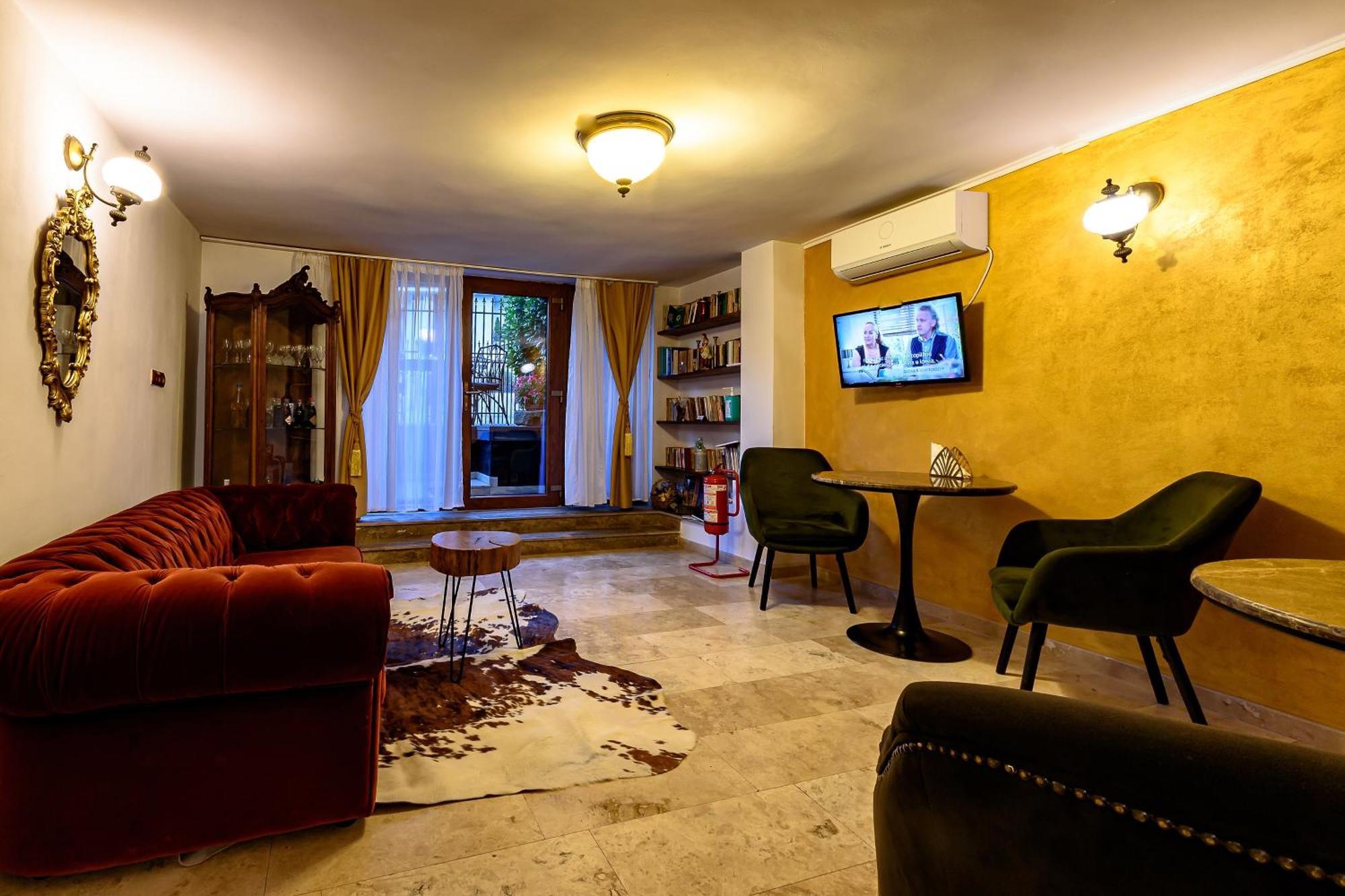 Vila Sarada Boutique Deva Exteriér fotografie