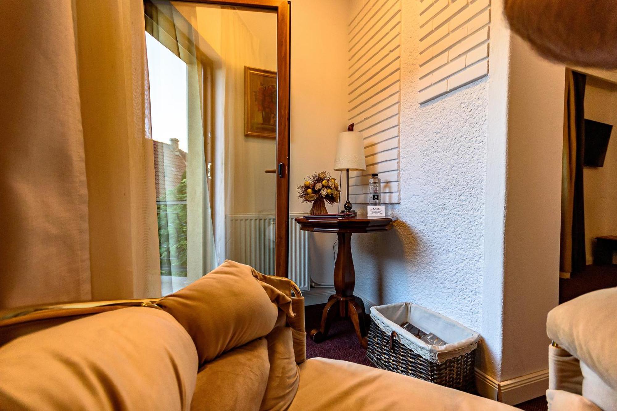 Vila Sarada Boutique Deva Exteriér fotografie