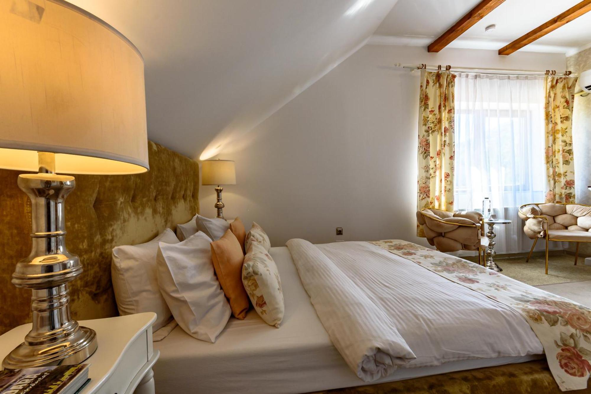 Vila Sarada Boutique Deva Exteriér fotografie